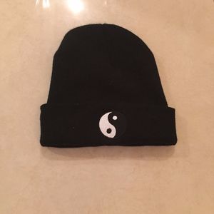 H&M Yin-Yang Beanie